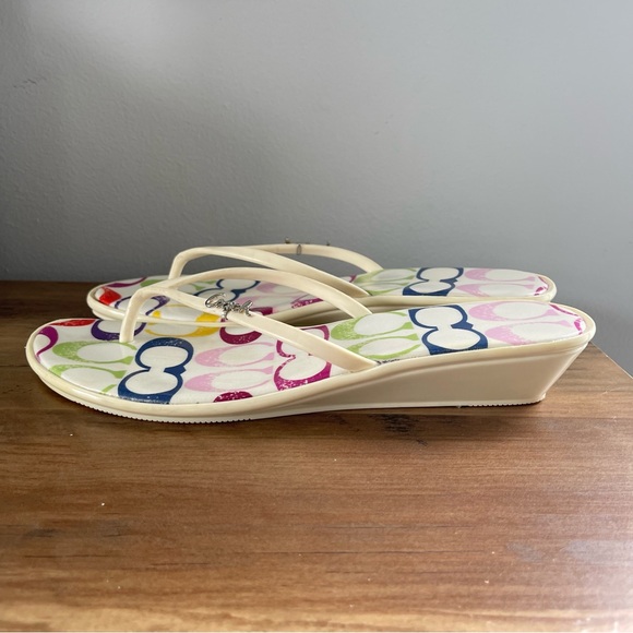 Coach Dorann Wedge Thong Flip Flops Sandals 8 Cream Colorful Logo - Picture 4 of 14